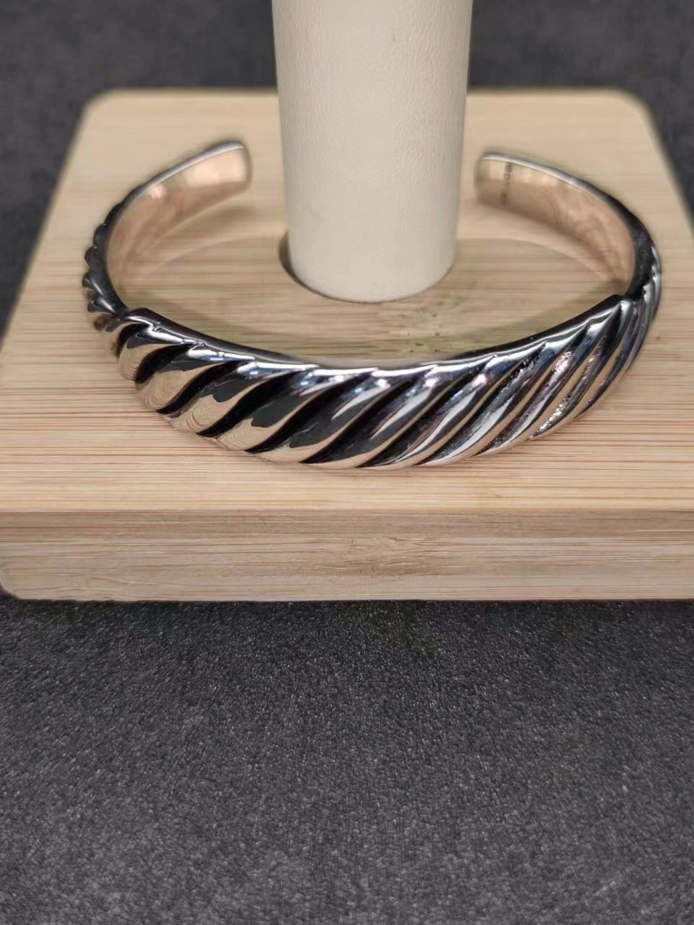 David Yurman Bracelet - Picture 4 of 4